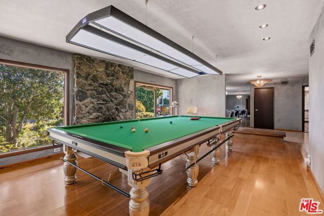 1133 Somera Road, Los Angeles, CA 90077