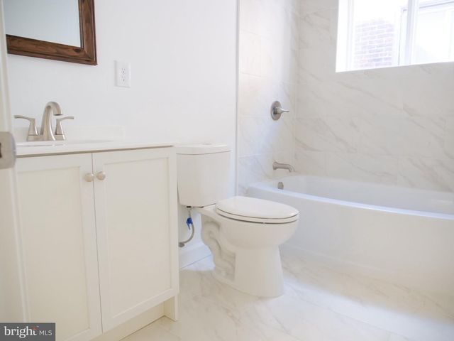 2555 N 33RD ST, Philadelphia, PA 19132