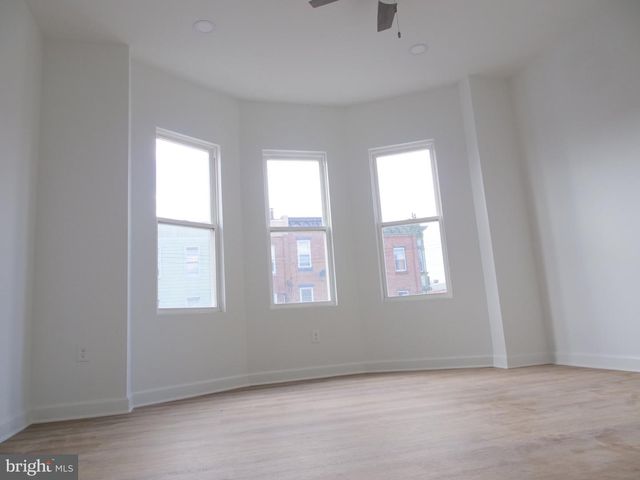 2555 N 33RD ST, Philadelphia, PA 19132