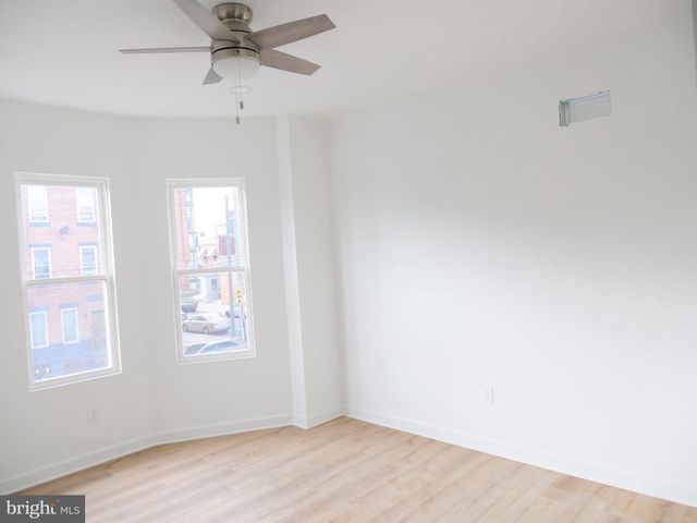 2555 N 33RD ST, Philadelphia, PA 19132