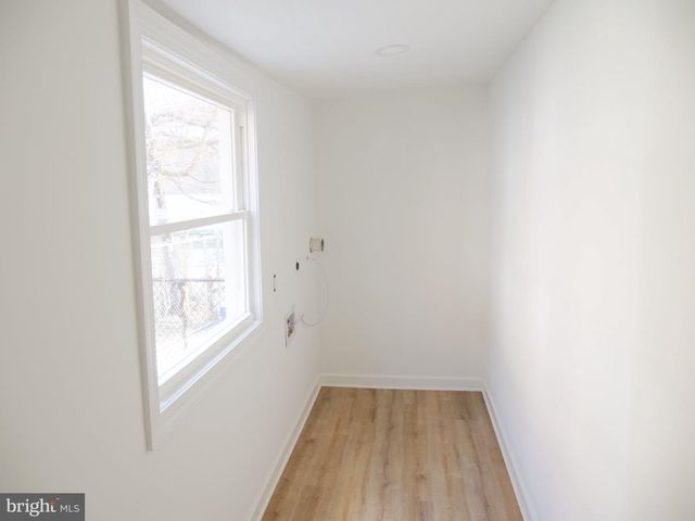 2555 N 33RD ST, Philadelphia, PA 19132