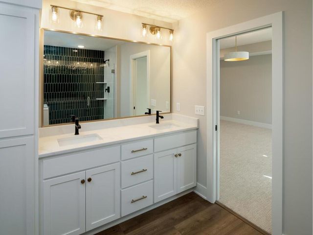 5380 176th Street, Lakeville, MN 55044