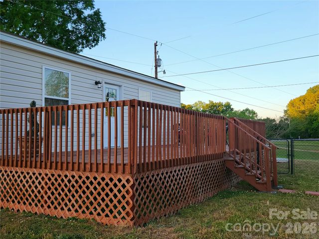 1734 Sneed Drive, Shelby, NC 28150