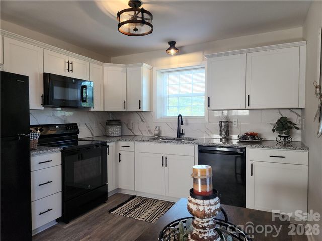 1734 Sneed Drive, Shelby, NC 28150