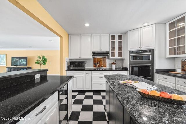 10127 GOLF CLUB Drive, Jacksonville, FL 32256