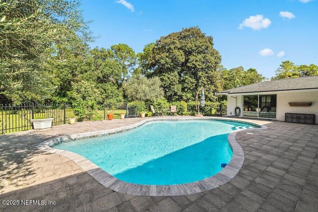 10127 GOLF CLUB Drive, Jacksonville, FL 32256