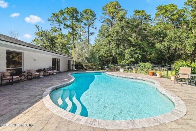 10127 GOLF CLUB Drive, Jacksonville, FL 32256