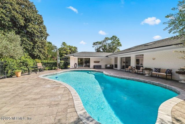 10127 GOLF CLUB Drive, Jacksonville, FL 32256