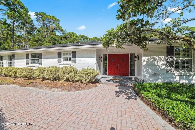 10127 GOLF CLUB Drive, Jacksonville, FL 32256