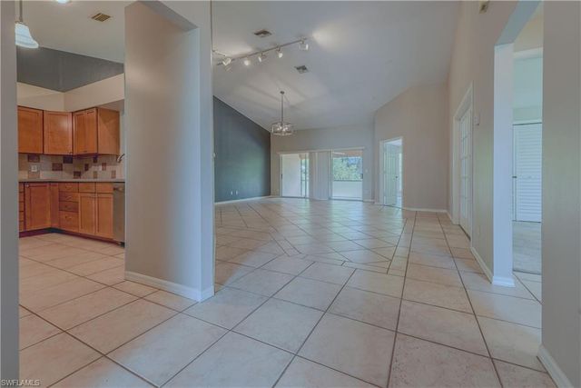 430 Saint Andrews BLVD 6, Naples, FL 34113