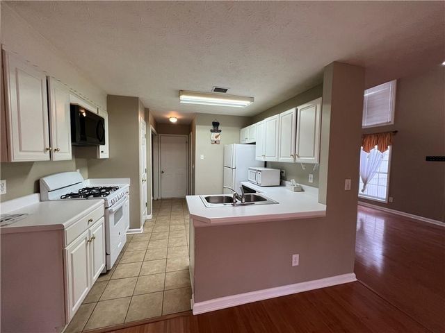 1397 Parkside Club Drive, Lawrenceville, GA 30044