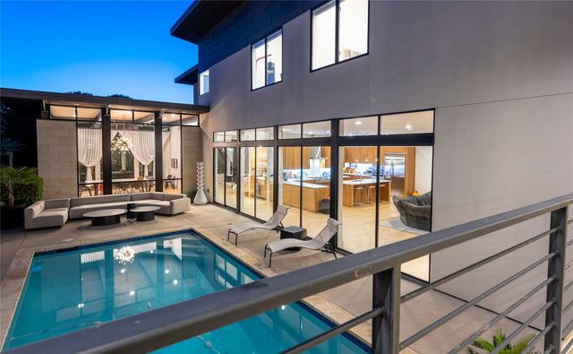 1510 Eastus Drive, Dallas, TX 75208