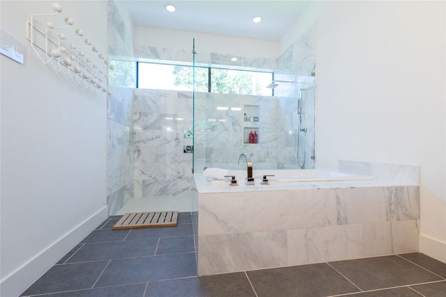1510 Eastus Drive, Dallas, TX 75208