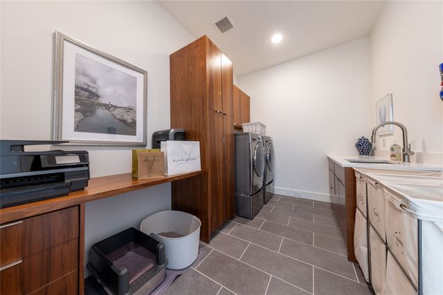 1510 Eastus Drive, Dallas, TX 75208