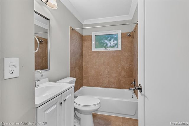 1582 Stephens Drive, Ypsilanti, MI 48198