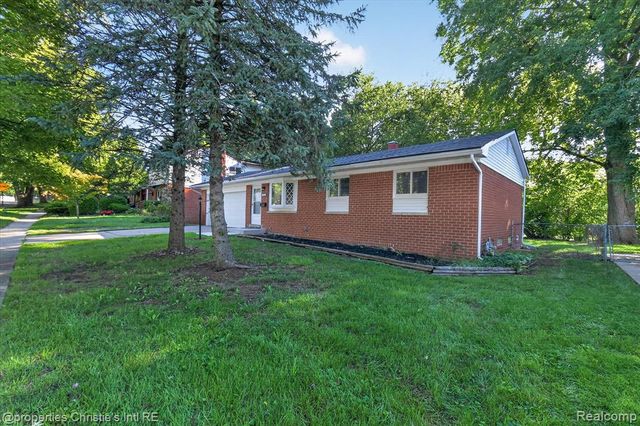 1582 Stephens Drive, Ypsilanti, MI 48198