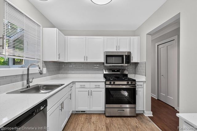 1582 Stephens Drive, Ypsilanti, MI 48198