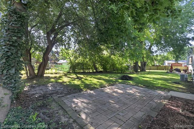 1582 Stephens Drive, Ypsilanti, MI 48198