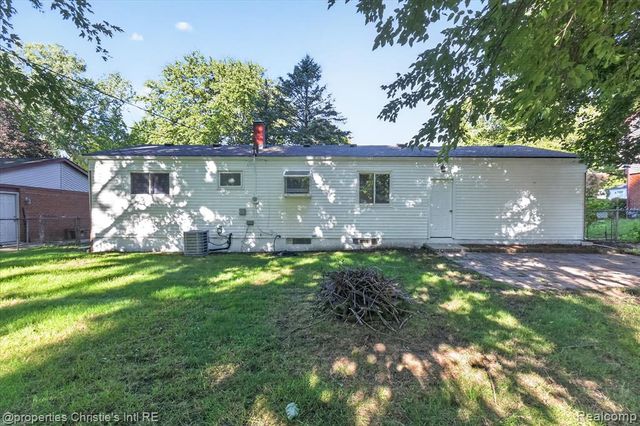 1582 Stephens Drive, Ypsilanti, MI 48198