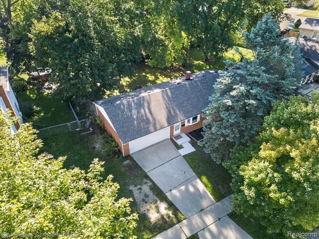 1582 Stephens Drive, Ypsilanti, MI 48198
