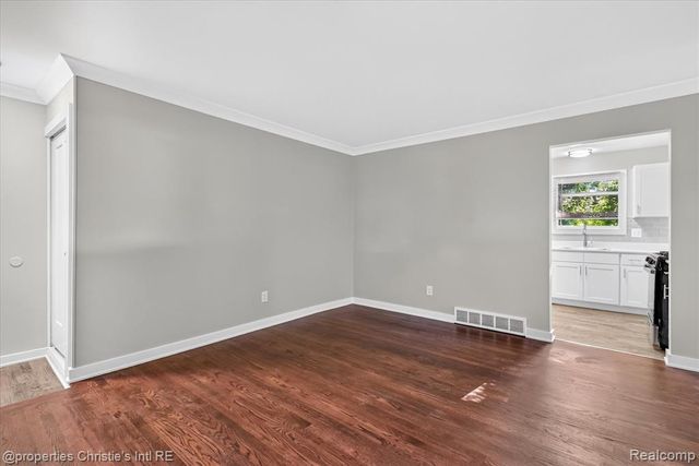 1582 Stephens Drive, Ypsilanti, MI 48198