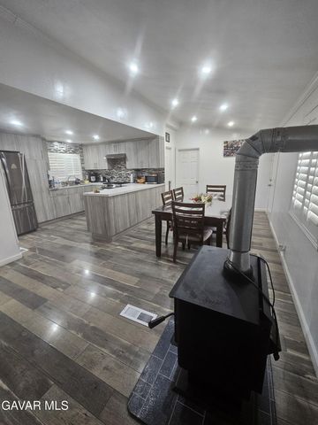 5818 Hidden Trail Road, Rosamond, CA 93560