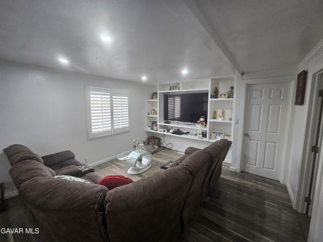 5818 Hidden Trail Road, Rosamond, CA 93560