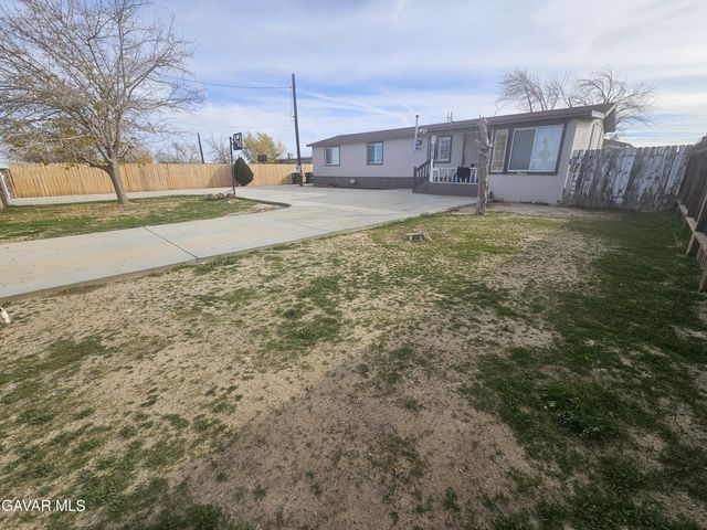5818 Hidden Trail Road, Rosamond, CA 93560