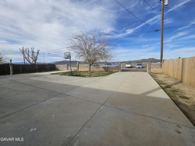 5818 Hidden Trail Road, Rosamond, CA 93560