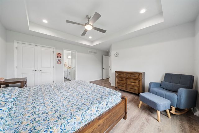 369 Durst Rd, North Huntingdon, PA 15642