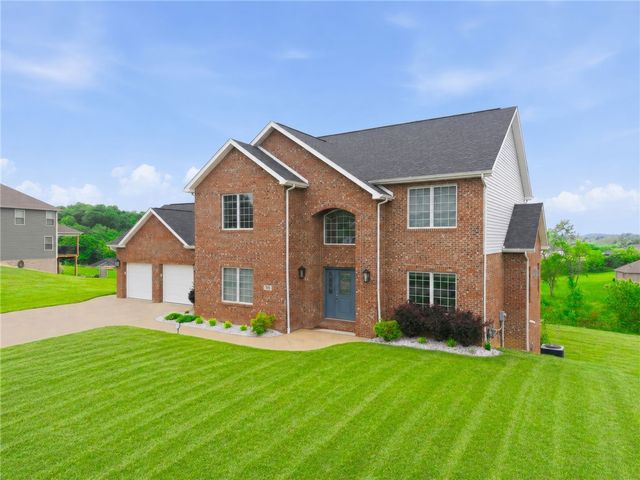 369 Durst Rd, North Huntingdon, PA 15642