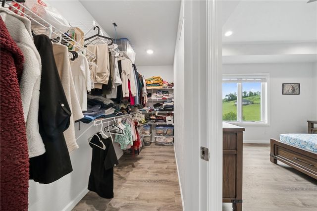 369 Durst Rd, North Huntingdon, PA 15642