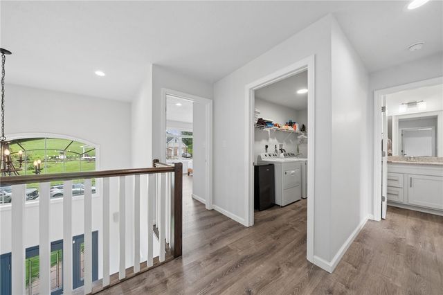 369 Durst Rd, North Huntingdon, PA 15642