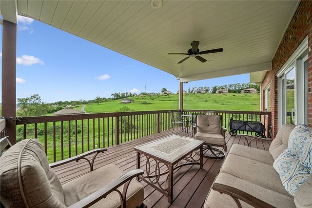369 Durst Rd, North Huntingdon, PA 15642