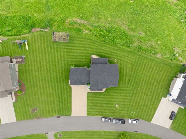 369 Durst Rd, North Huntingdon, PA 15642