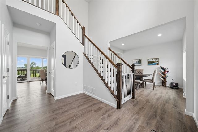 369 Durst Rd, North Huntingdon, PA 15642