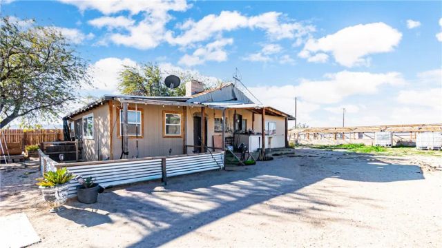 3606 Mojave, 29 Palms, CA 92277