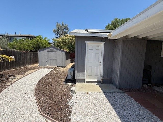 339 S Madison, Monrovia, CA 91016