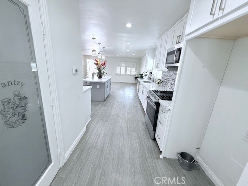 Image 11 of property listing at 339 S Madison, Monrovia, CA 91016