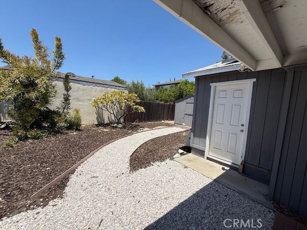 Image 25 of property listing at 339 S Madison, Monrovia, CA 91016