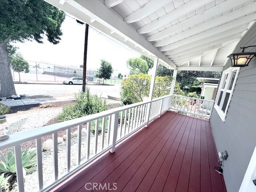 Image 5 of property listing at 339 S Madison, Monrovia, CA 91016