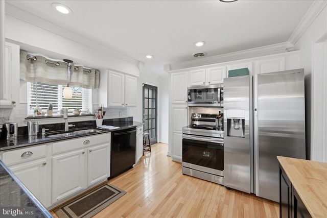 6020 AMHERST AVE, Springfield, VA 22150