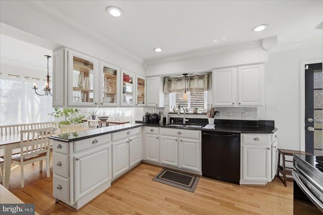 6020 AMHERST AVE, Springfield, VA 22150