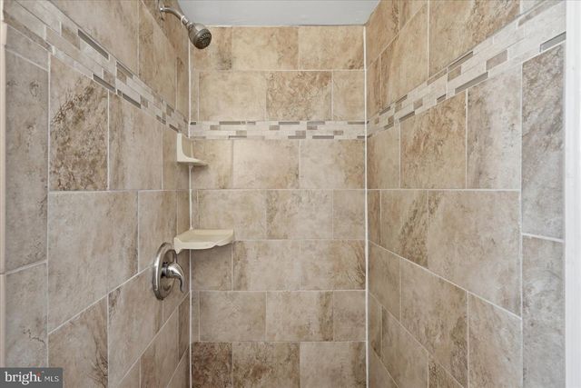 6020 AMHERST AVE, Springfield, VA 22150