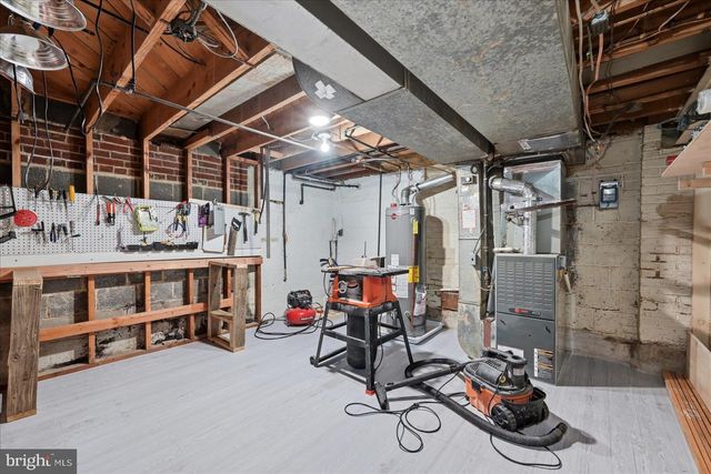 6020 AMHERST AVE, Springfield, VA 22150