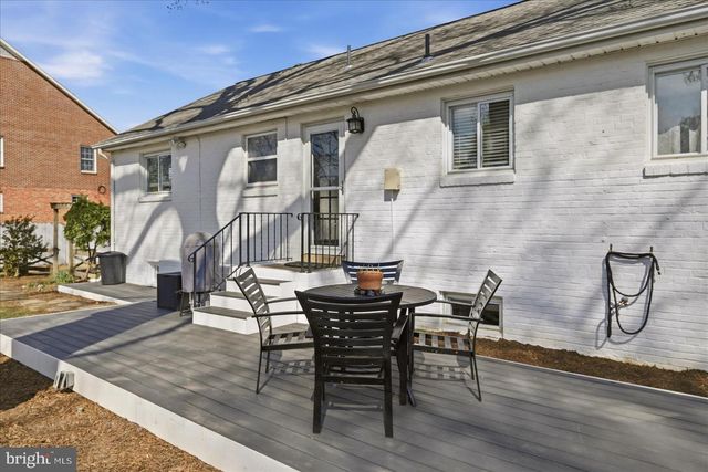 6020 AMHERST AVE, Springfield, VA 22150