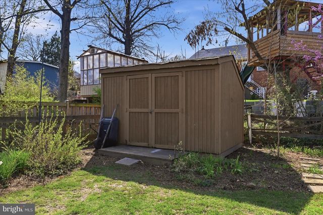 6020 AMHERST AVE, Springfield, VA 22150