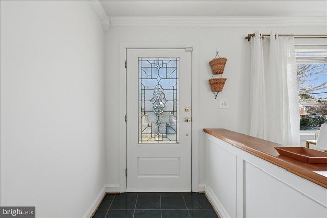 6020 AMHERST AVE, Springfield, VA 22150