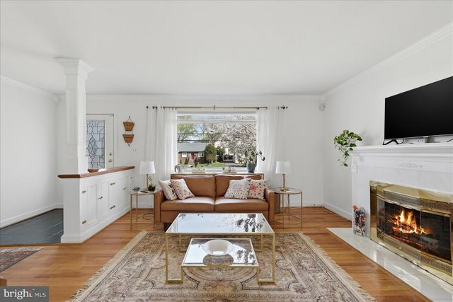 6020 AMHERST AVE, Springfield, VA 22150