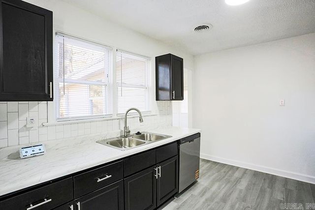 1701 Parkway Drive, North Little Rock, AR 72118